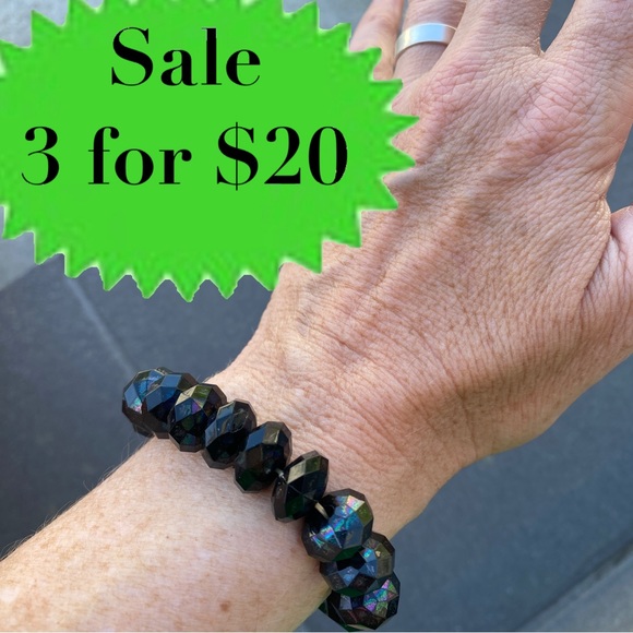 Vintage Jewelry - Vintage black bracelet cuff stretch beaded iridescent elastic costume jewelry